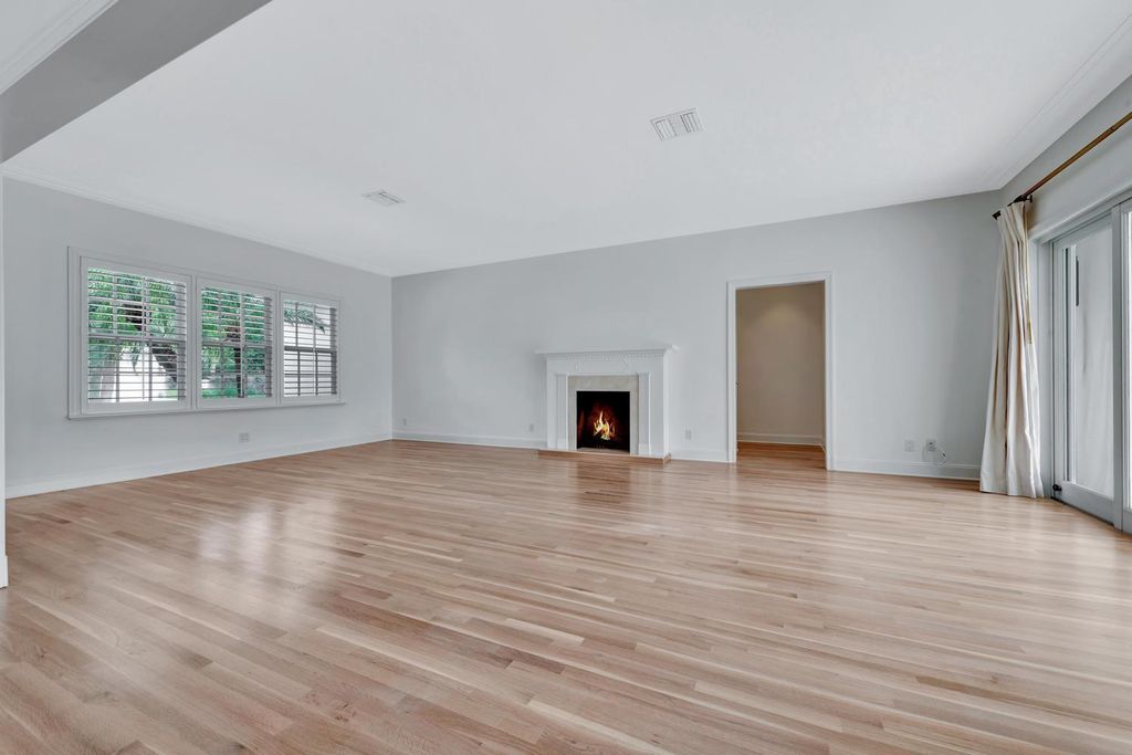 Photo of 202 Sanford Avenue, Palm Beach, FL 33480 (MLS # R10995037)