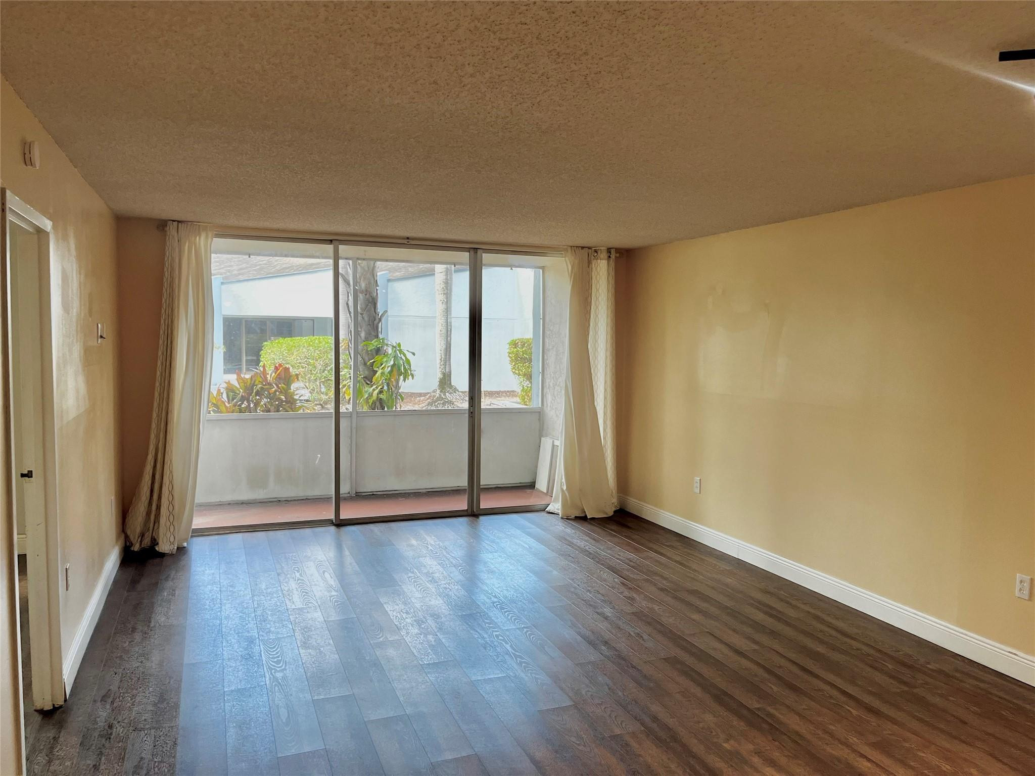 Sands Point Condo I - Residential Lease