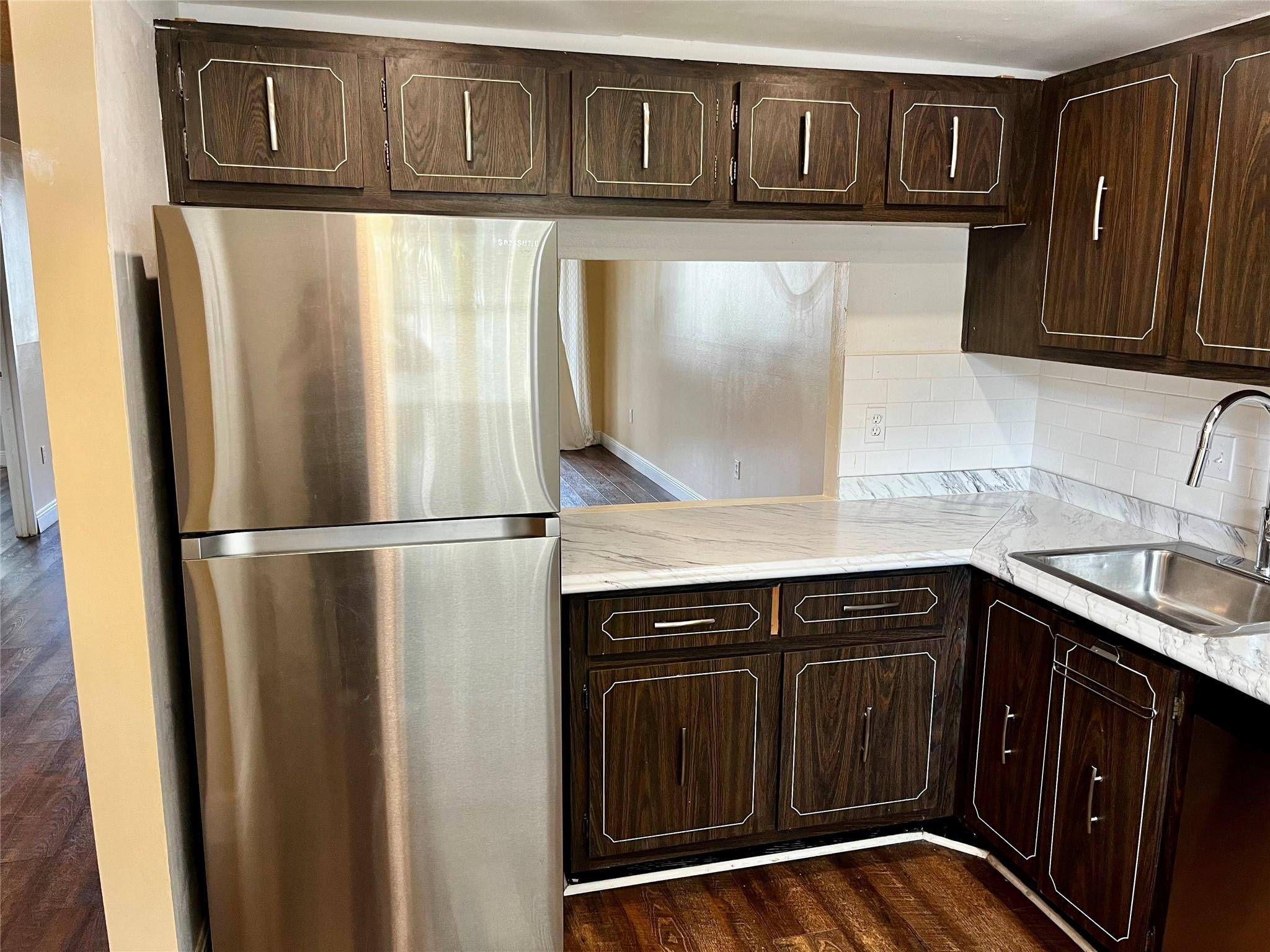 Sands Point Condo I - Residential Lease