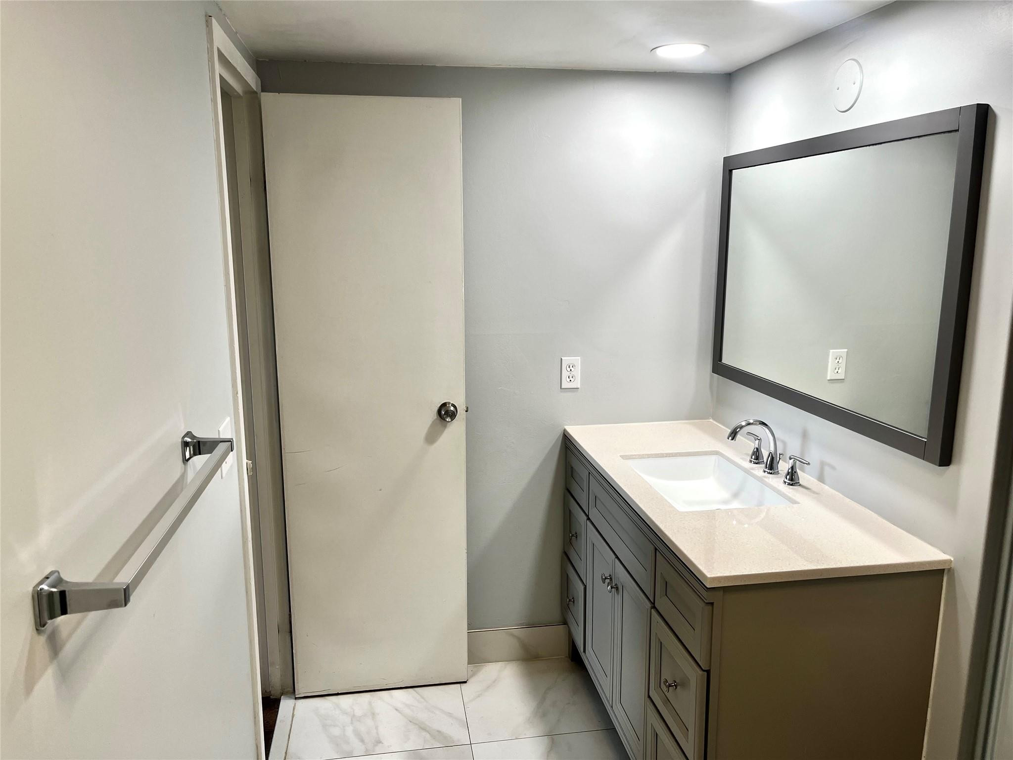 Sands Point Condo I - Residential Lease