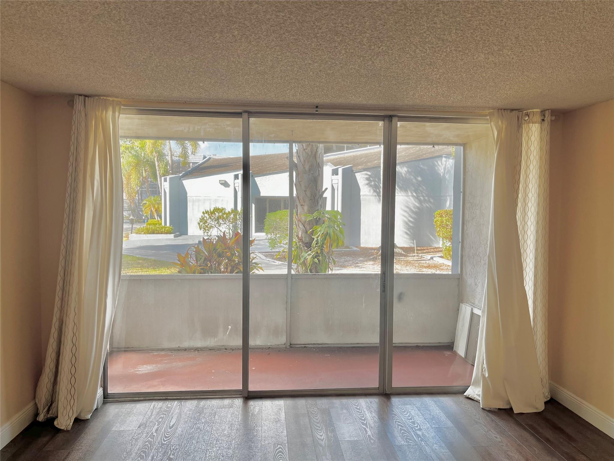 Sands Point Condo I - Residential Lease