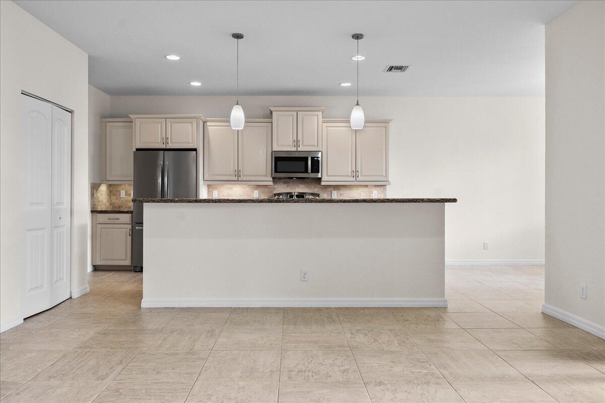 LYONS RANCHES - Residential