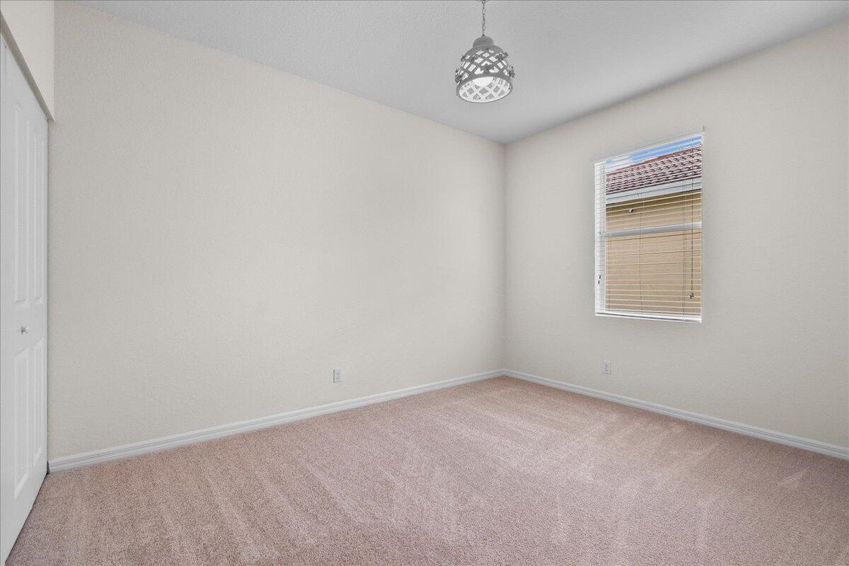 LYONS RANCHES - Residential