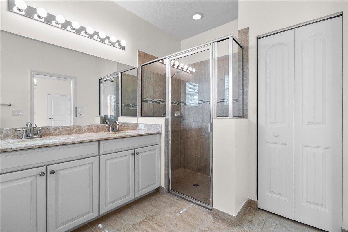LYONS RANCHES - Residential