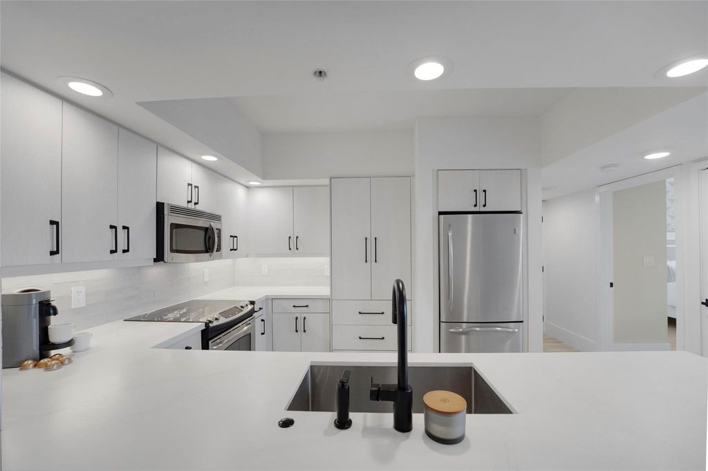 Photo of 110 N Federal Highway #715, Fort Lauderdale, FL 33301 (MLS # F10550293)