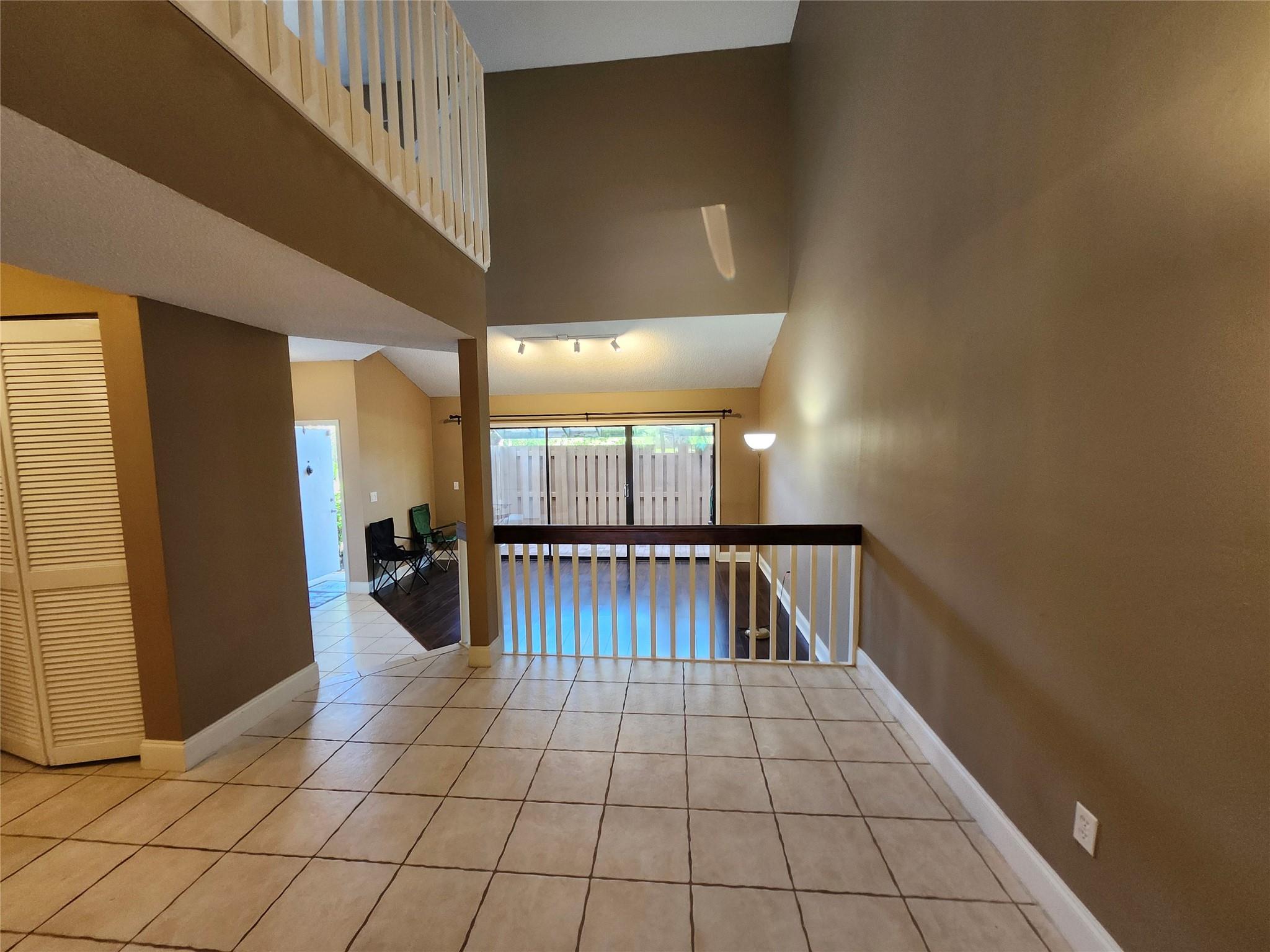 REFLECTIONS - Residential Lease