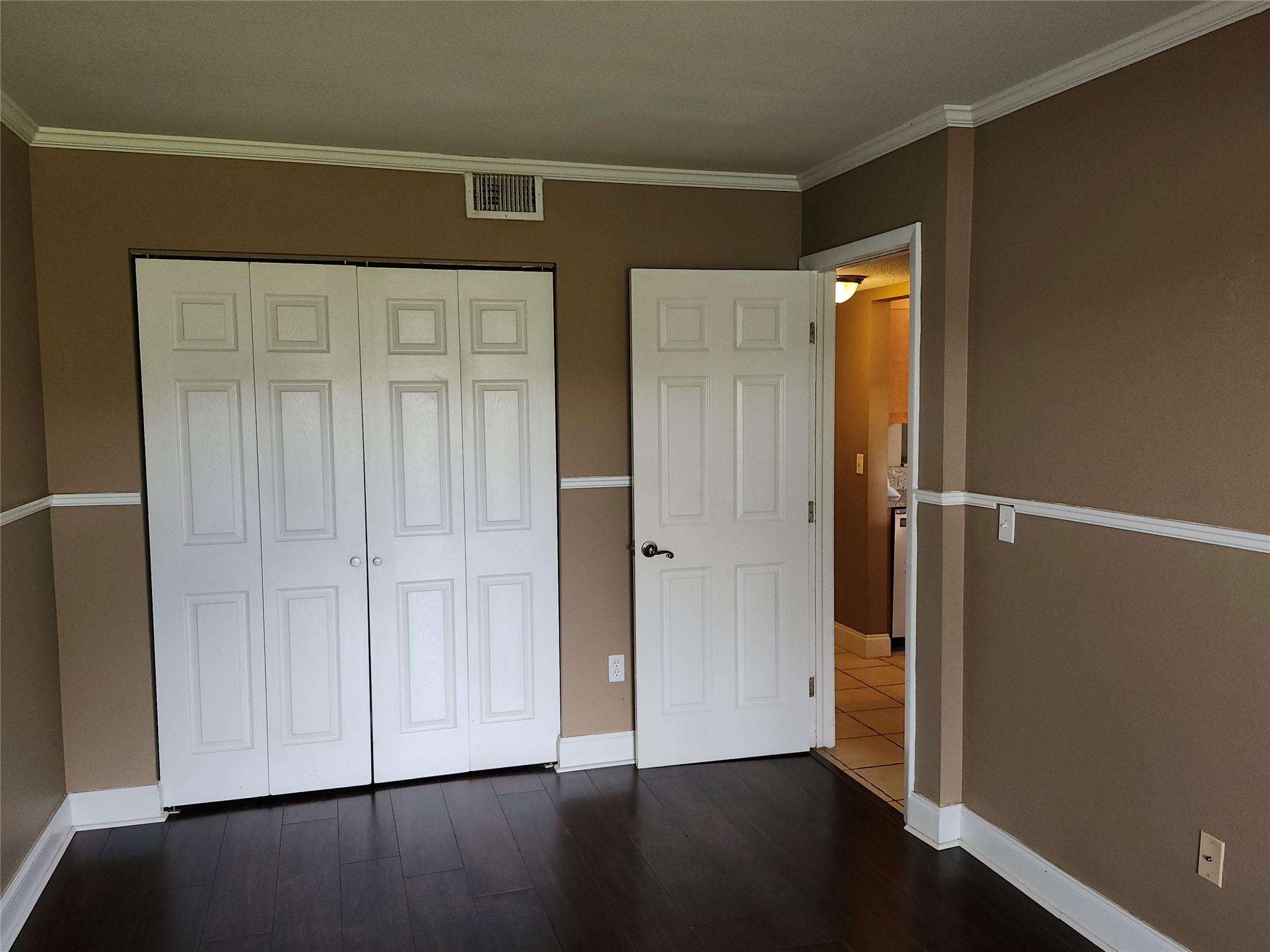 REFLECTIONS - Residential Lease