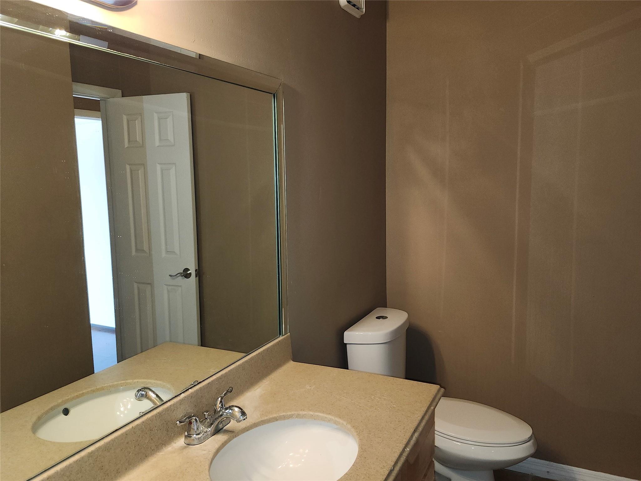 REFLECTIONS - Residential Lease