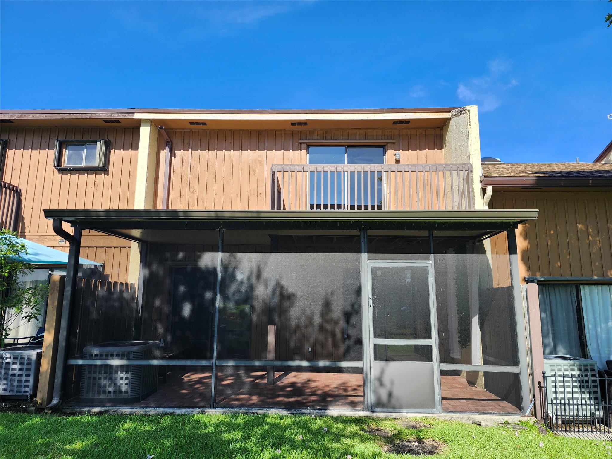 REFLECTIONS - Residential Lease