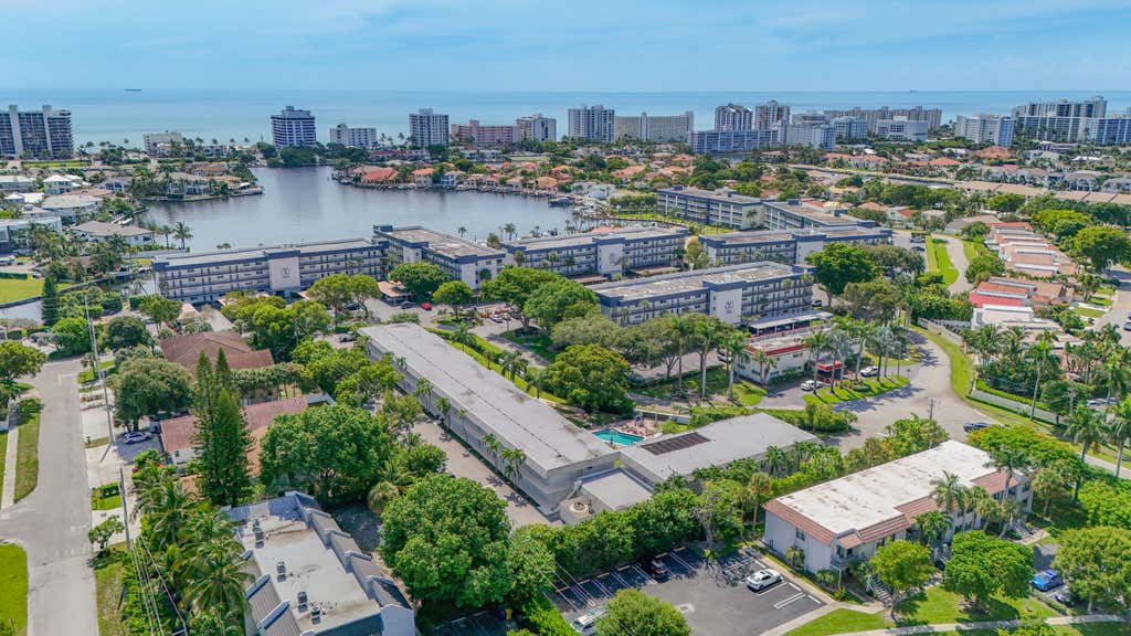 Photo of 207 Tropic Isle Drive #1130, Delray Beach, FL 33483 (MLS # B26065050)