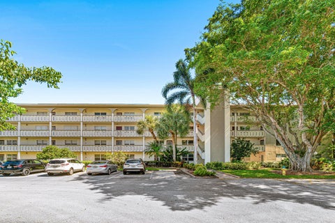 Tiny photo for 3502 Bimini Lane #L4, Coconut Creek, FL 33066 (MLS # B26026591)
