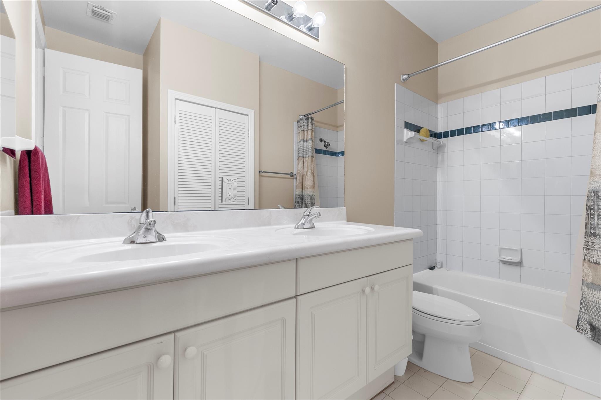 Sunset Lakes One 164-34 B - Residential