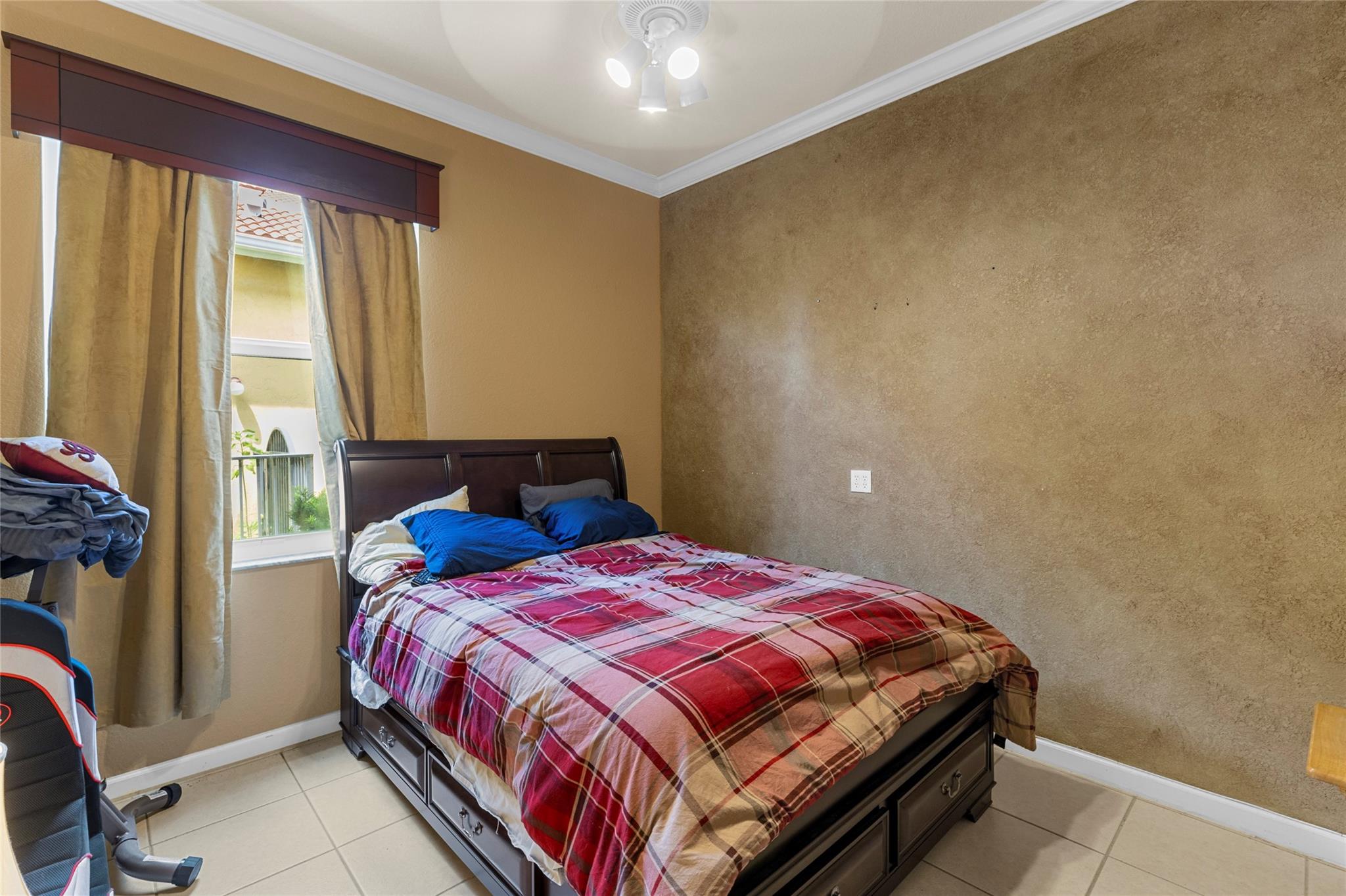 Sunset Lakes One 164-34 B - Residential