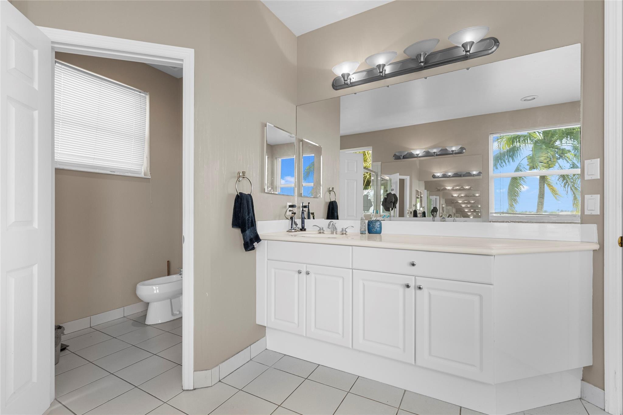 Sunset Lakes One 164-34 B - Residential