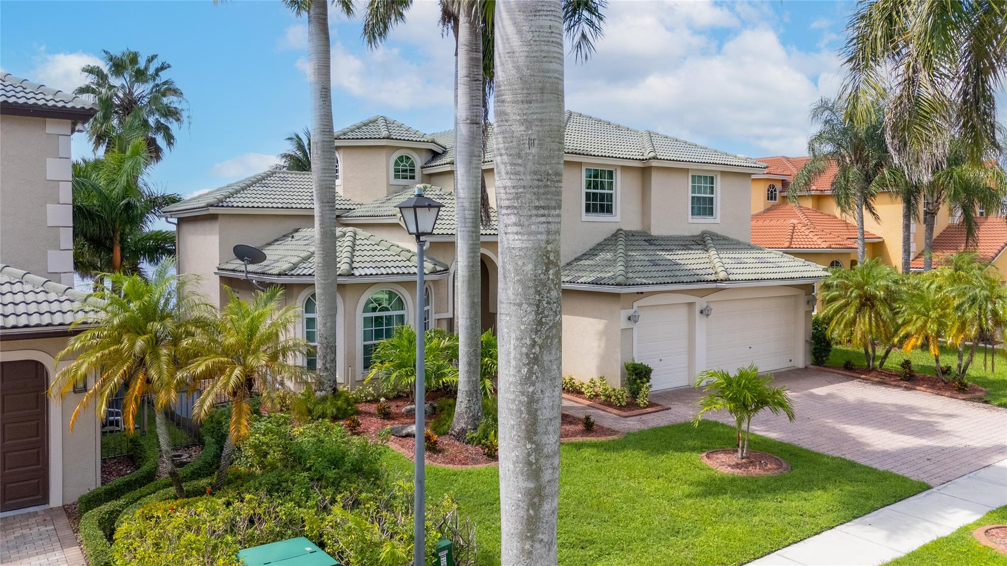 Sunset Lakes One 164-34 B - Residential