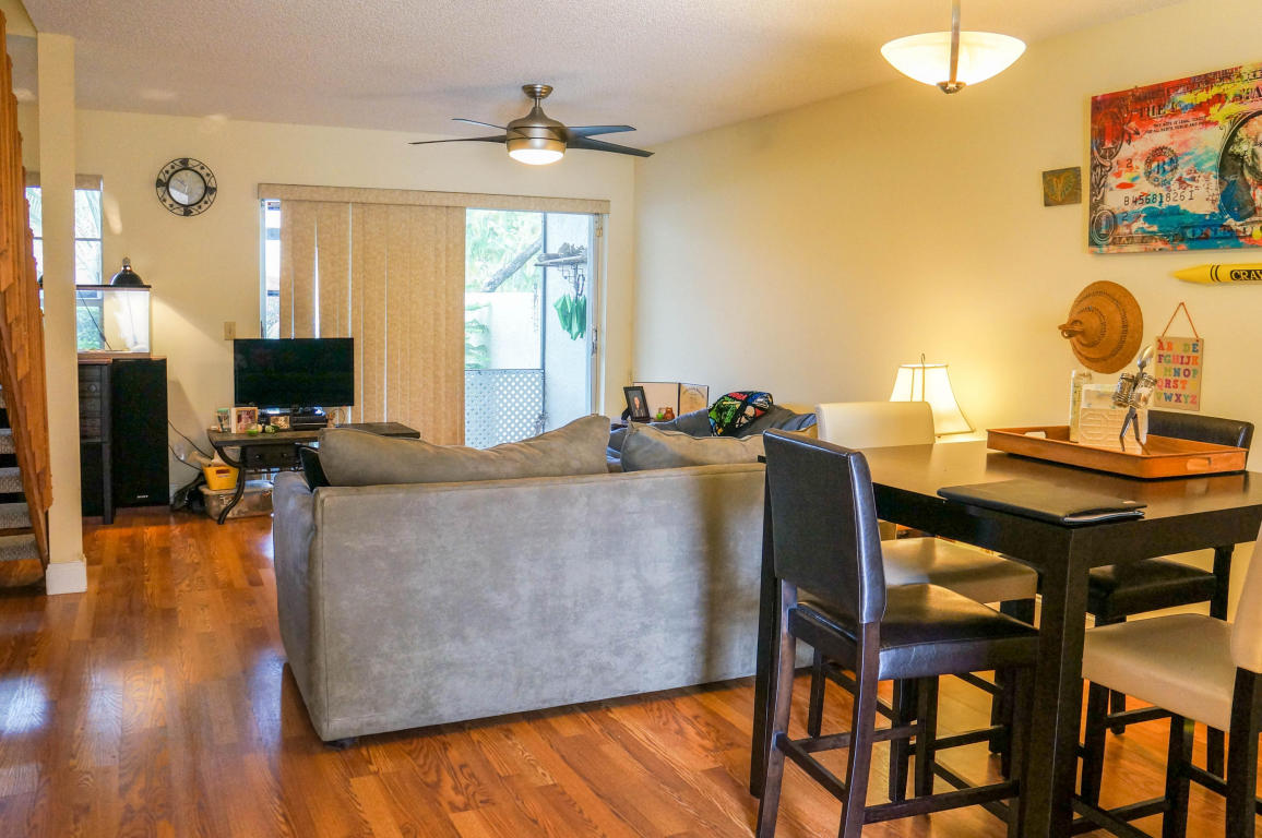 CYPRESS GLEN TOWNHOMES CONDO - Residential