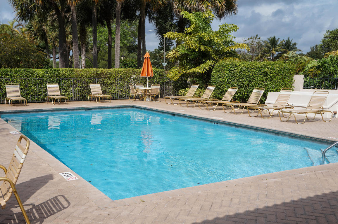 CYPRESS GLEN TOWNHOMES CONDO - Residential