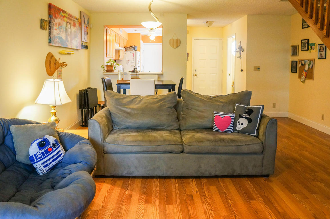 CYPRESS GLEN TOWNHOMES CONDO - Residential