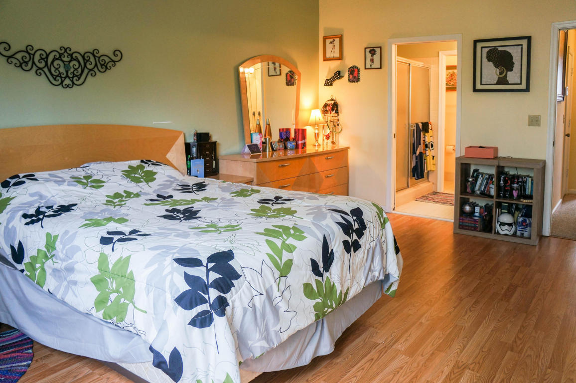 CYPRESS GLEN TOWNHOMES CONDO - Residential