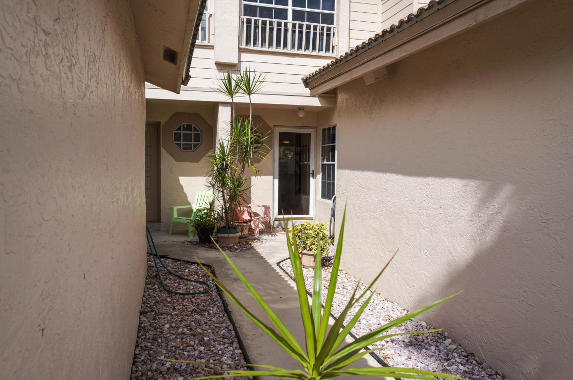 CYPRESS GLEN TOWNHOMES CONDO - Residential