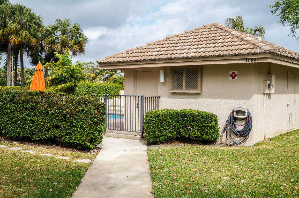 CYPRESS GLEN TOWNHOMES CONDO - Residential