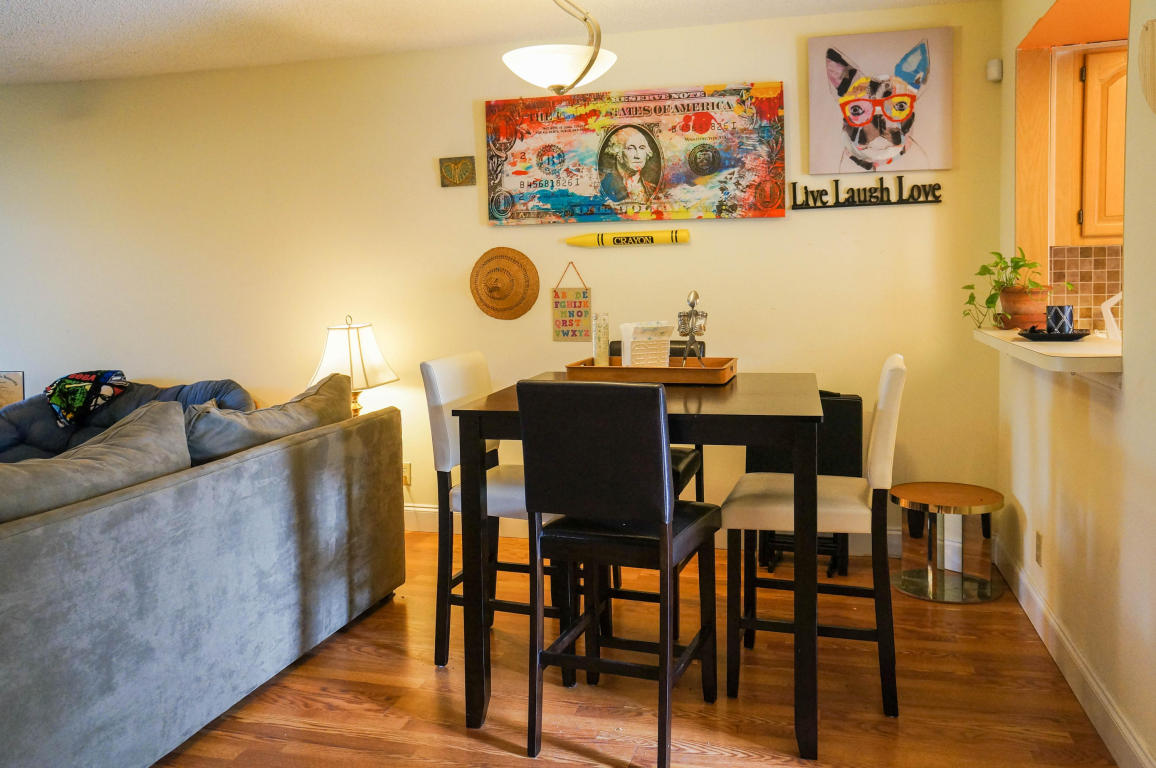 CYPRESS GLEN TOWNHOMES CONDO - Residential