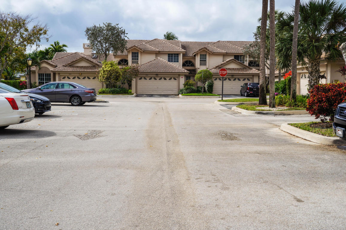 CYPRESS GLEN TOWNHOMES CONDO - Residential