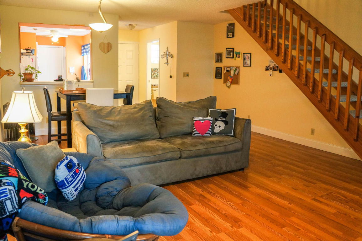 CYPRESS GLEN TOWNHOMES CONDO - Residential