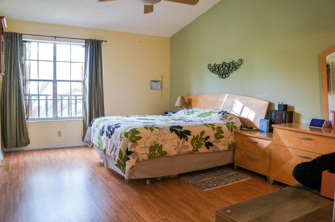 CYPRESS GLEN TOWNHOMES CONDO - Residential