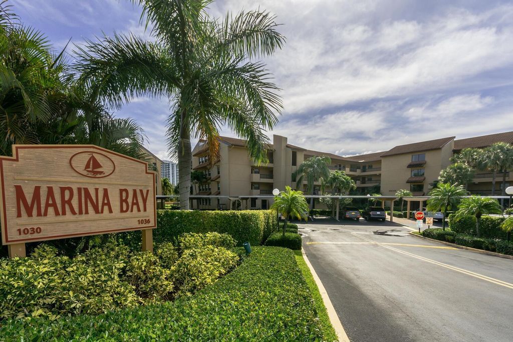 Photo of 1036 Us Highway 1 #322, North Palm Beach, FL 33408 (MLS # R10706447)