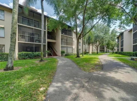 205 Foxtail Dr Unit B1, Greenacres, FL 33415 - MLS#: R11065084