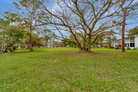 Tiny photo for 51 Ventnor C, Deerfield Beach, FL 33442 (MLS # R11166982)