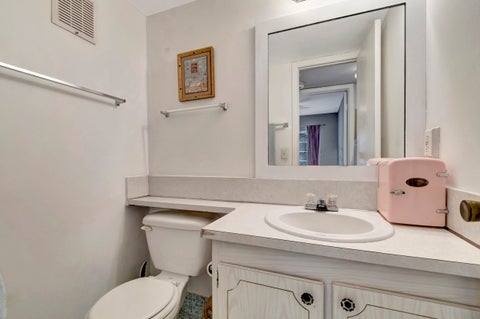 Tiny photo for 51 Ventnor C, Deerfield Beach, FL 33442 (MLS # R11166982)