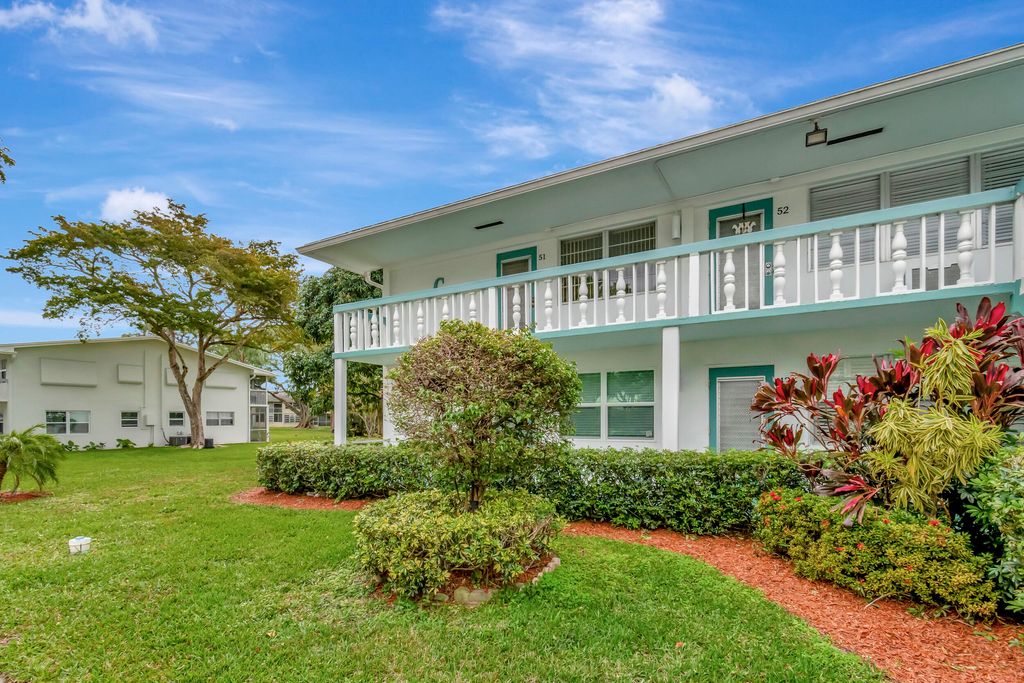 Photo of 51 Ventnor C, Deerfield Beach, FL 33442 (MLS # R11166982)