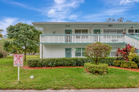 Tiny photo for 51 Ventnor C, Deerfield Beach, FL 33442 (MLS # R11166982)