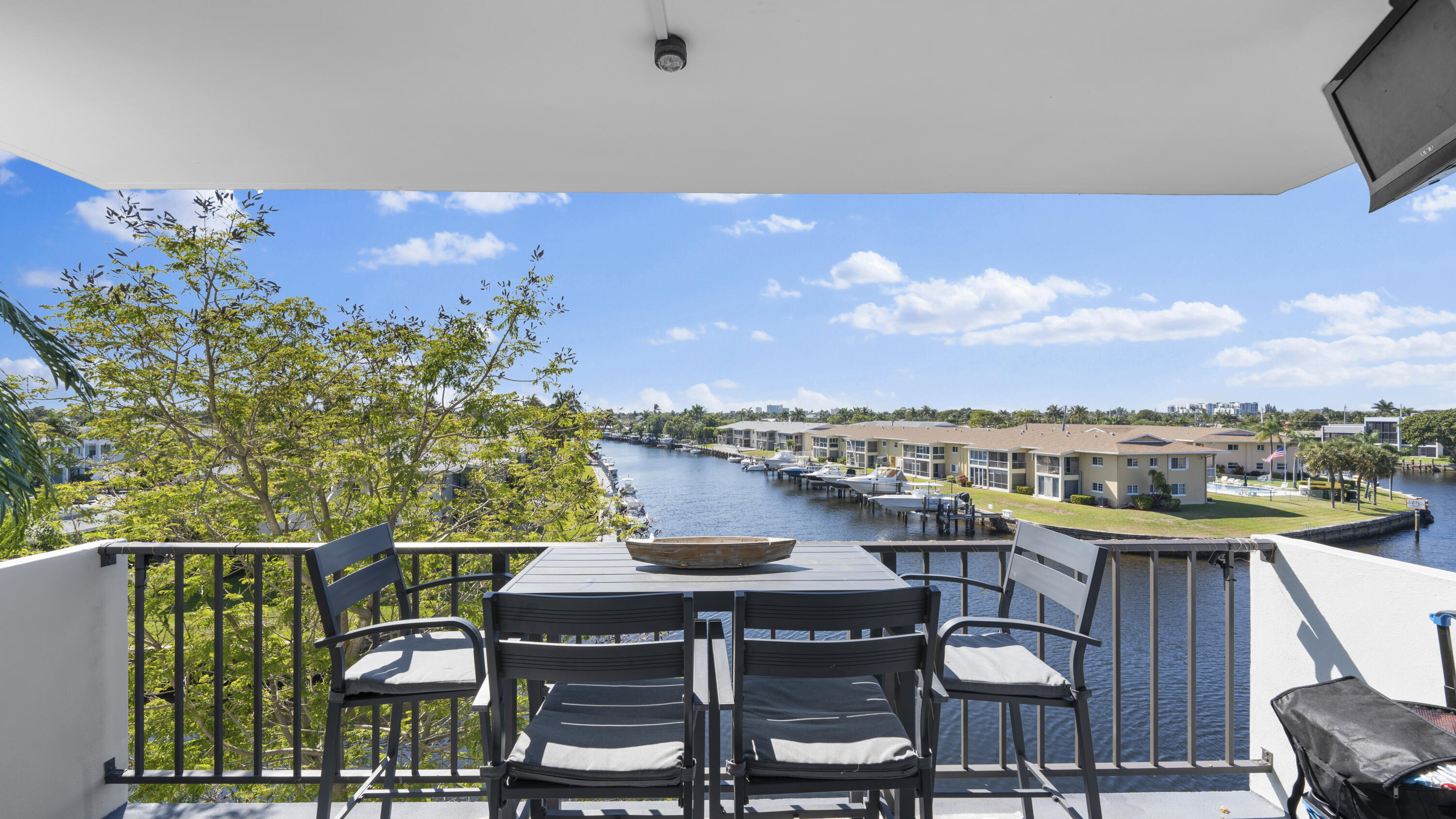 WATERFORD POINT CONDO - Residential Lease