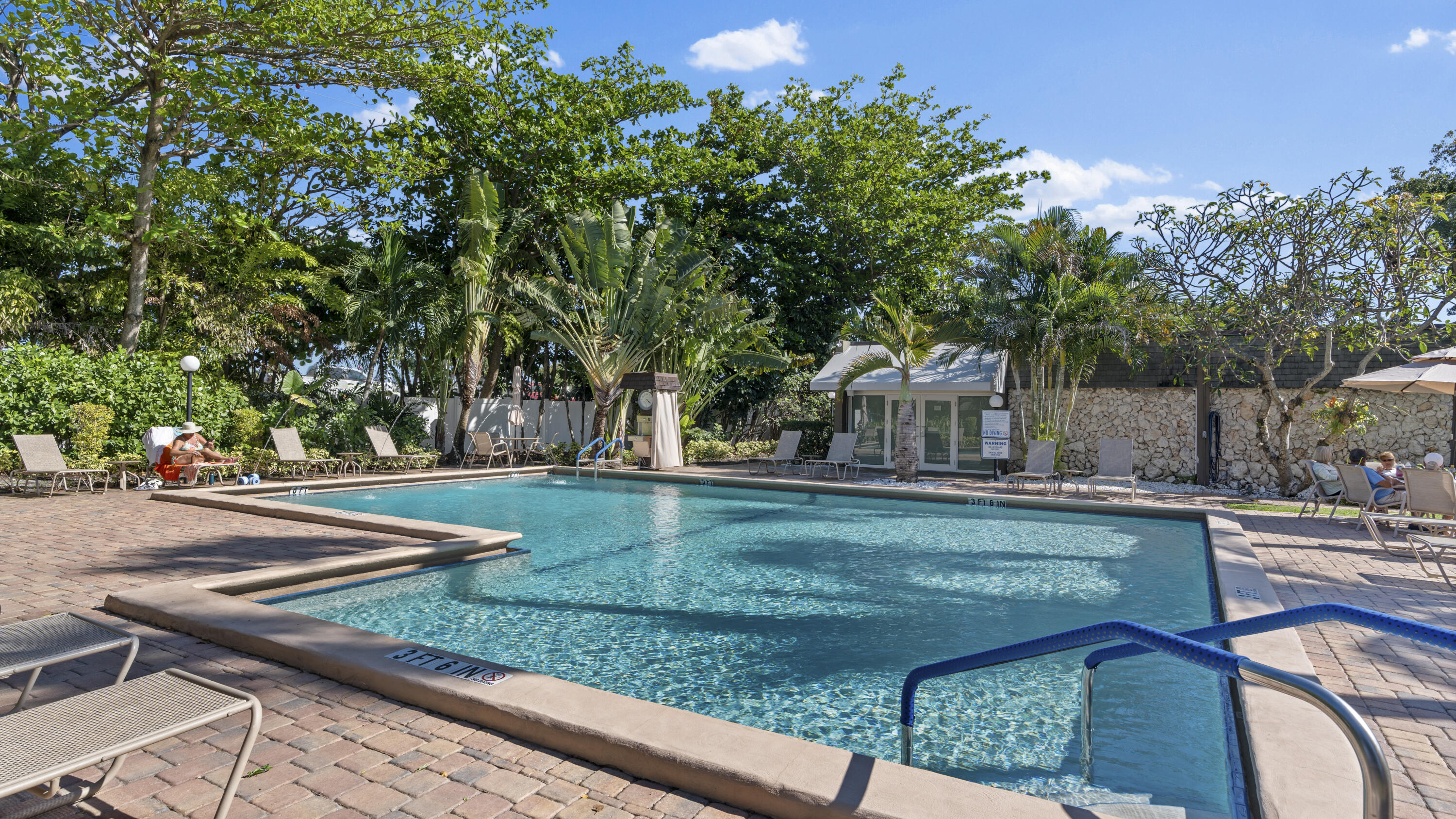 WATERFORD POINT CONDO - Residential Lease