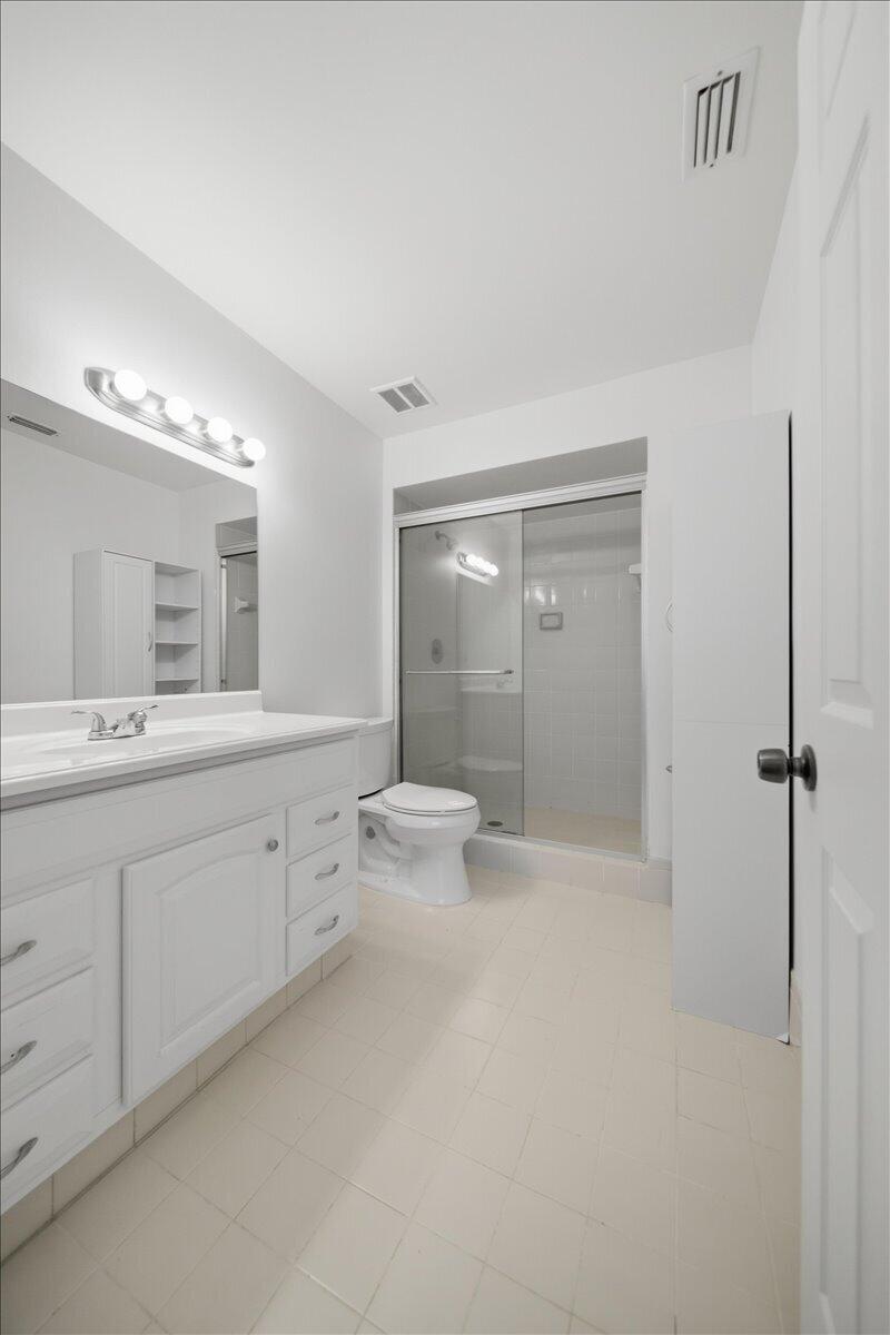 PEMBROKE LAKES SECTION SEVEN - Residential