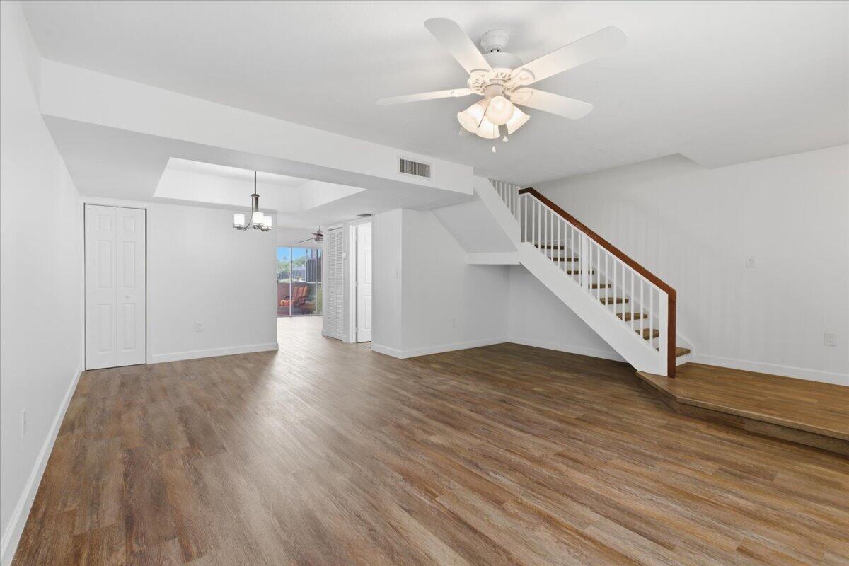 PEMBROKE LAKES SECTION SEVEN - Residential