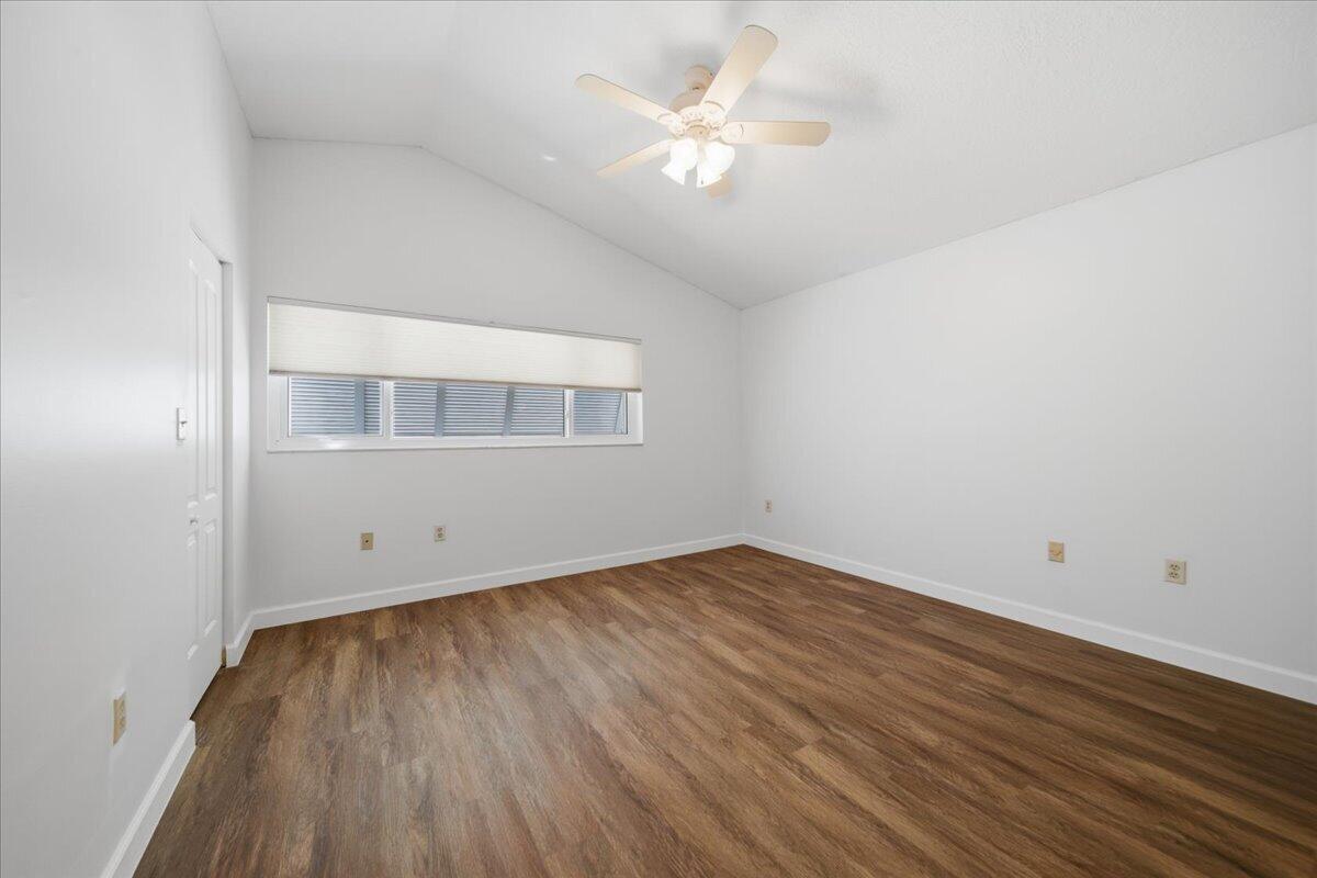 PEMBROKE LAKES SECTION SEVEN - Residential