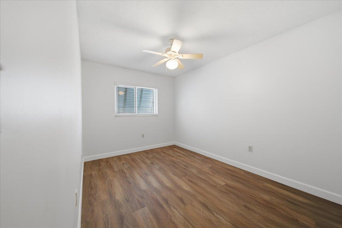 PEMBROKE LAKES SECTION SEVEN - Residential