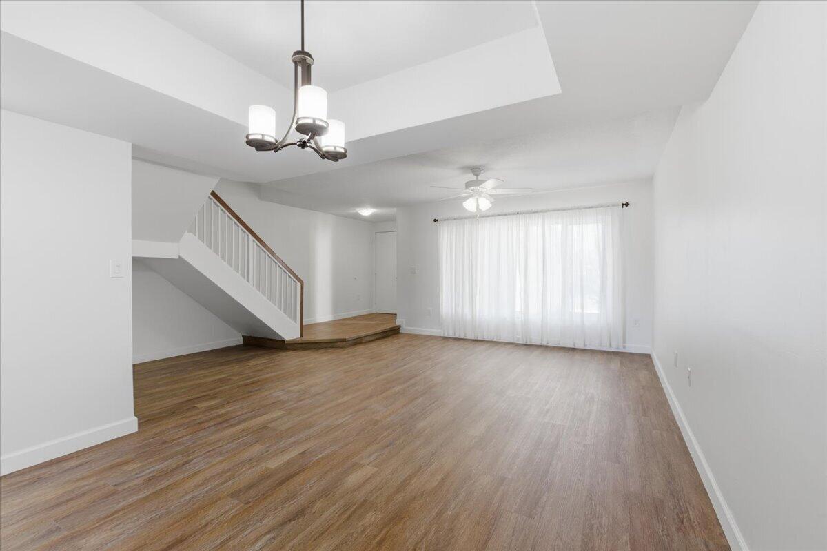 PEMBROKE LAKES SECTION SEVEN - Residential