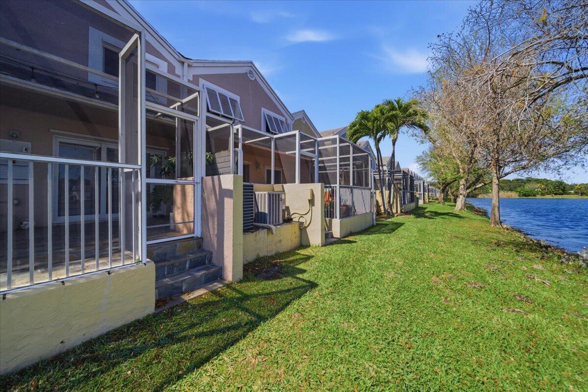 PEMBROKE LAKES SECTION SEVEN - Residential