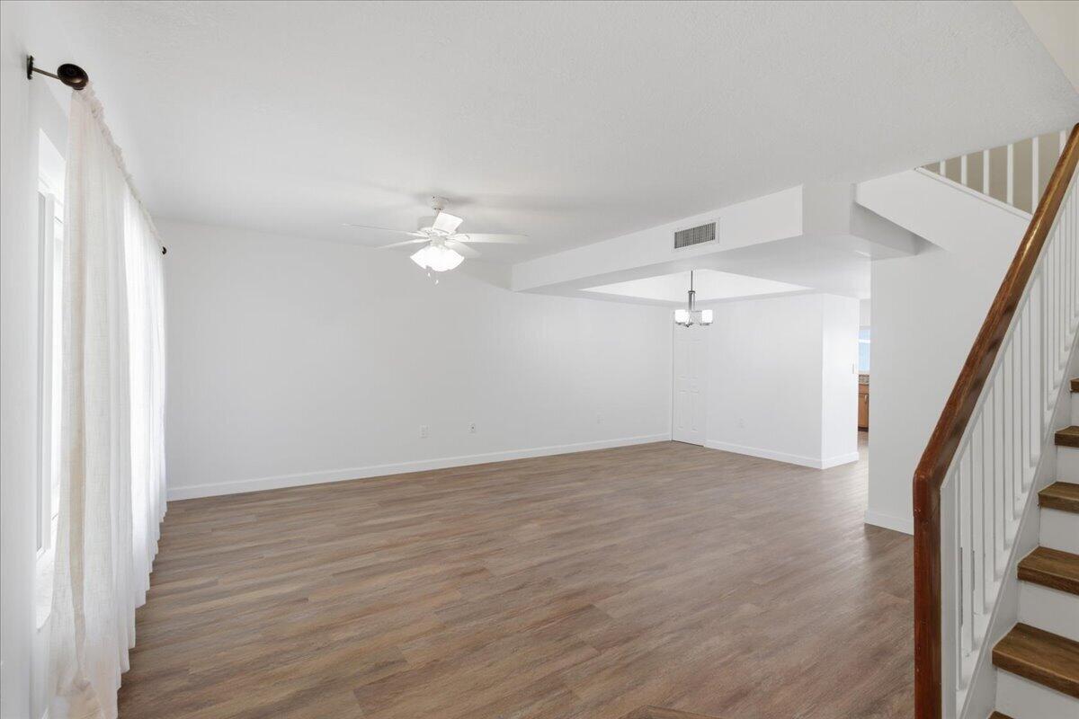 PEMBROKE LAKES SECTION SEVEN - Residential