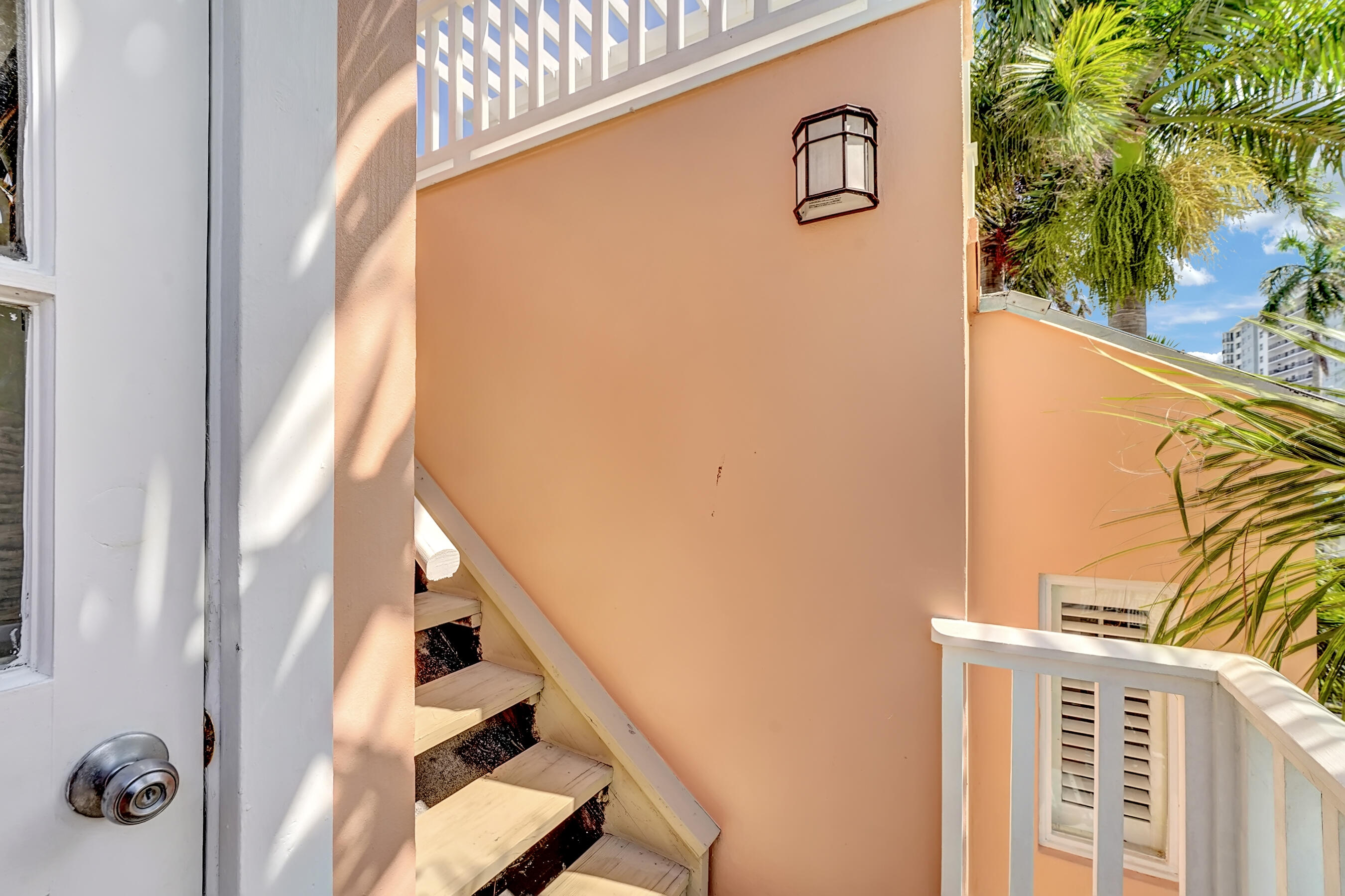 DELRAY TOWN OF - Residential