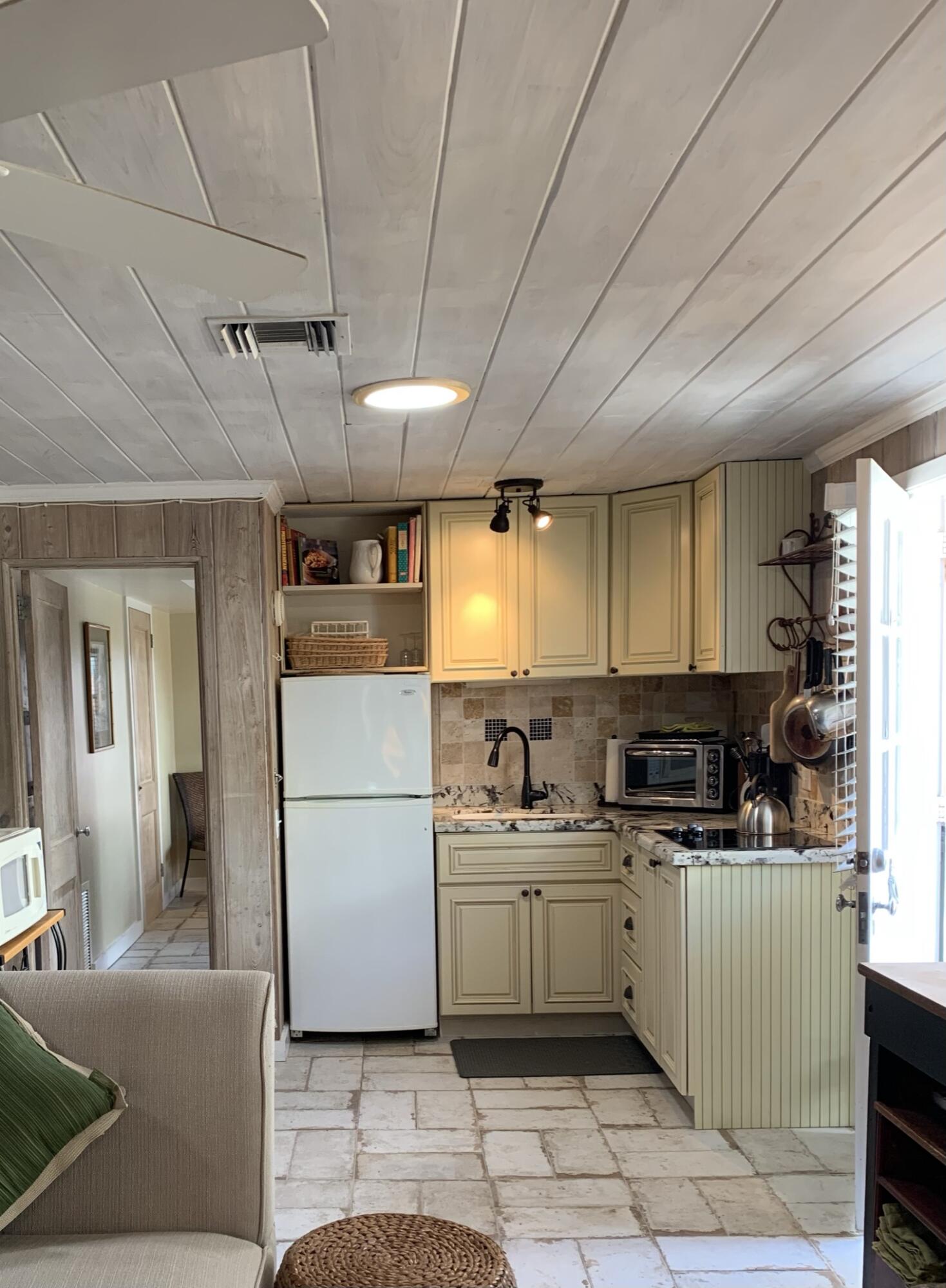 DELRAY TOWN OF - Residential