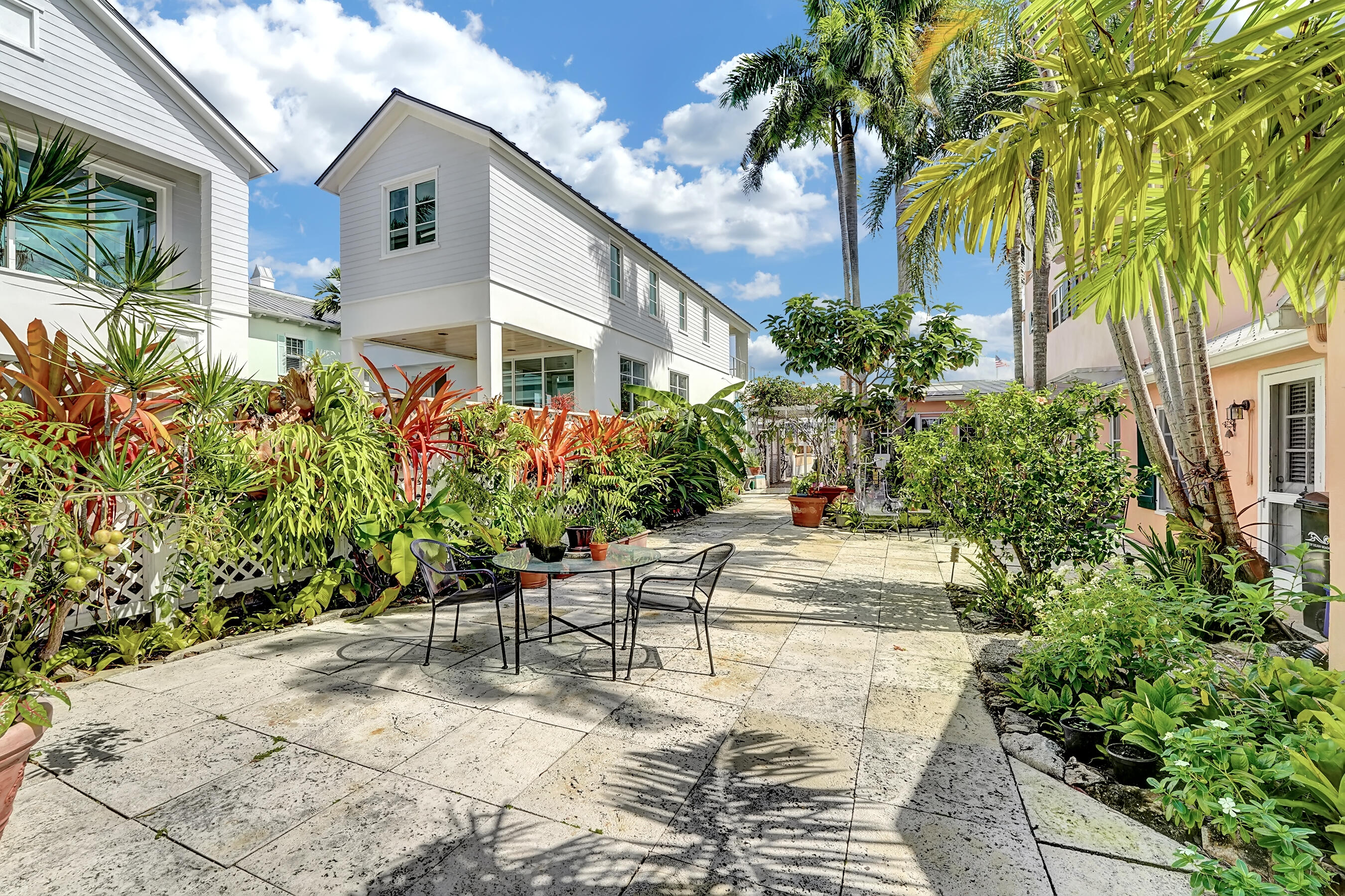 DELRAY TOWN OF - Residential