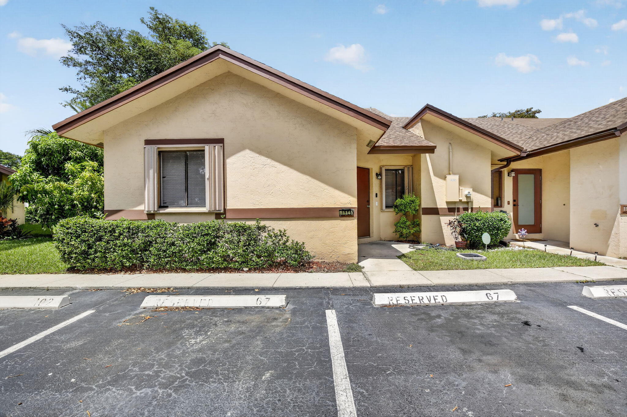 11145 NW 38th Place