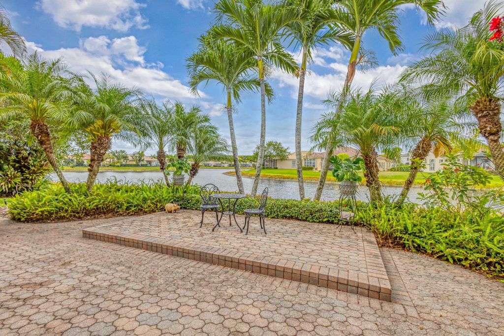 Photo of 9544 Via Elegante, Wellington, FL 33411 (MLS # R11089833)