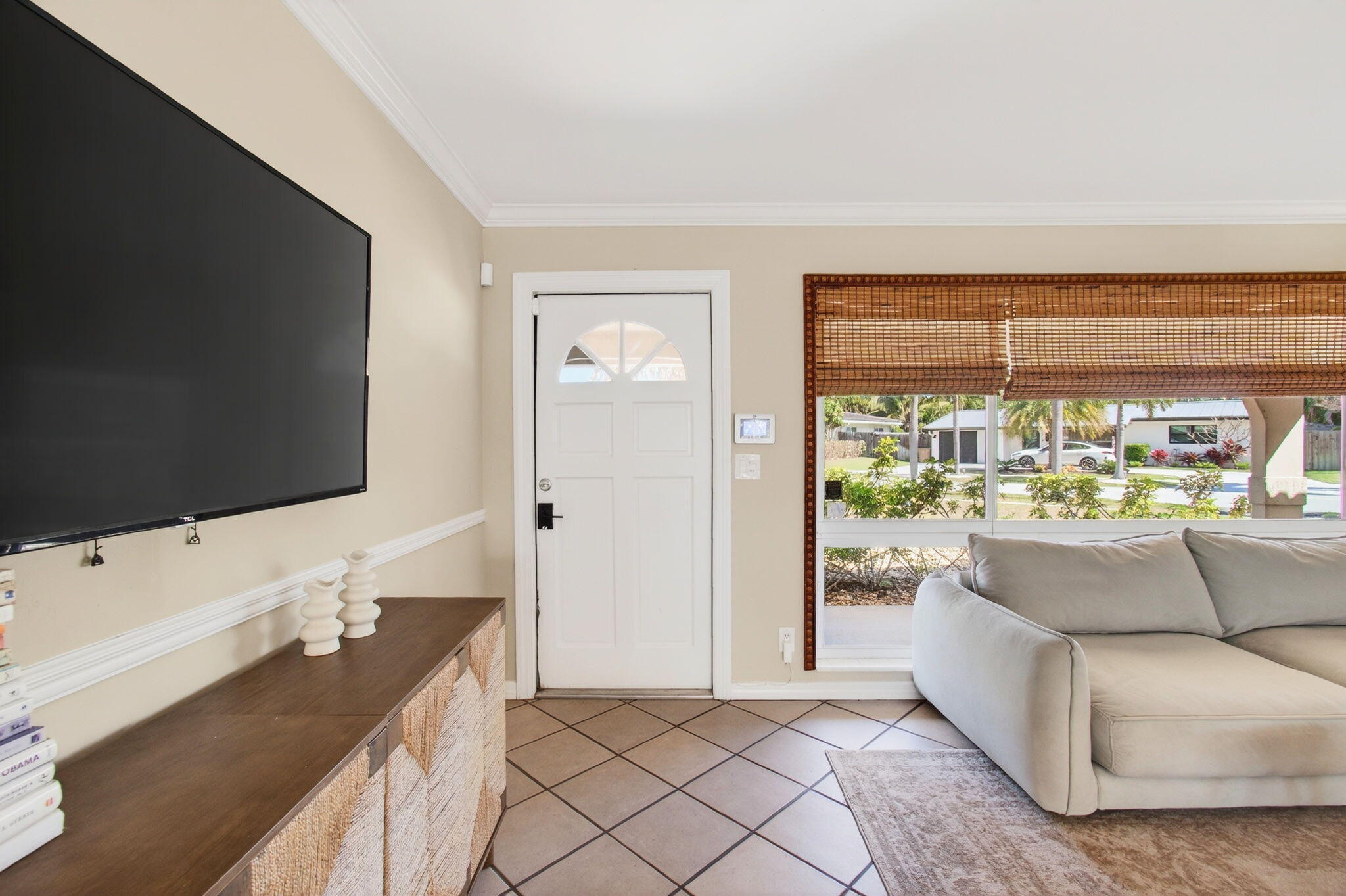 CORAL MANOR THIRD ADD - Residential Lease